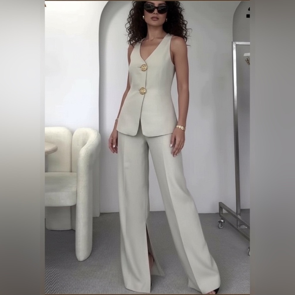 Commense Button Split Sleeveless Pants Set - Picture 3 of 16